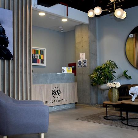 Em Hotel Corferias Embajada Americana Богота Екстериор снимка