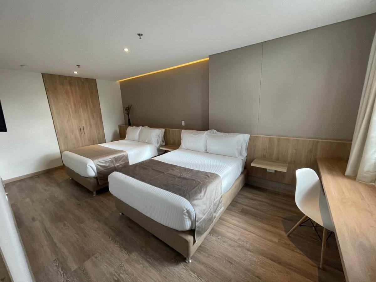 Em Hotel Corferias Embajada Americana Богота Екстериор снимка