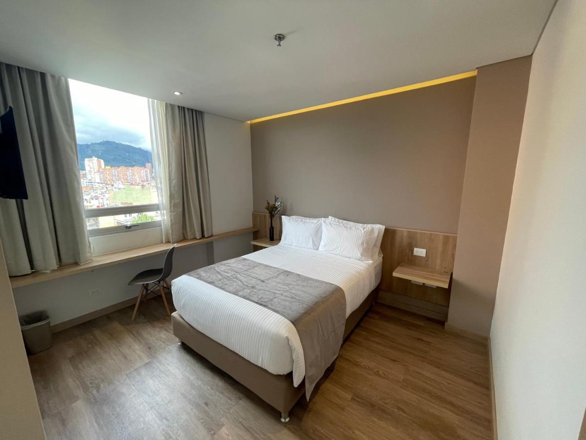 Em Hotel Corferias Embajada Americana Богота Екстериор снимка