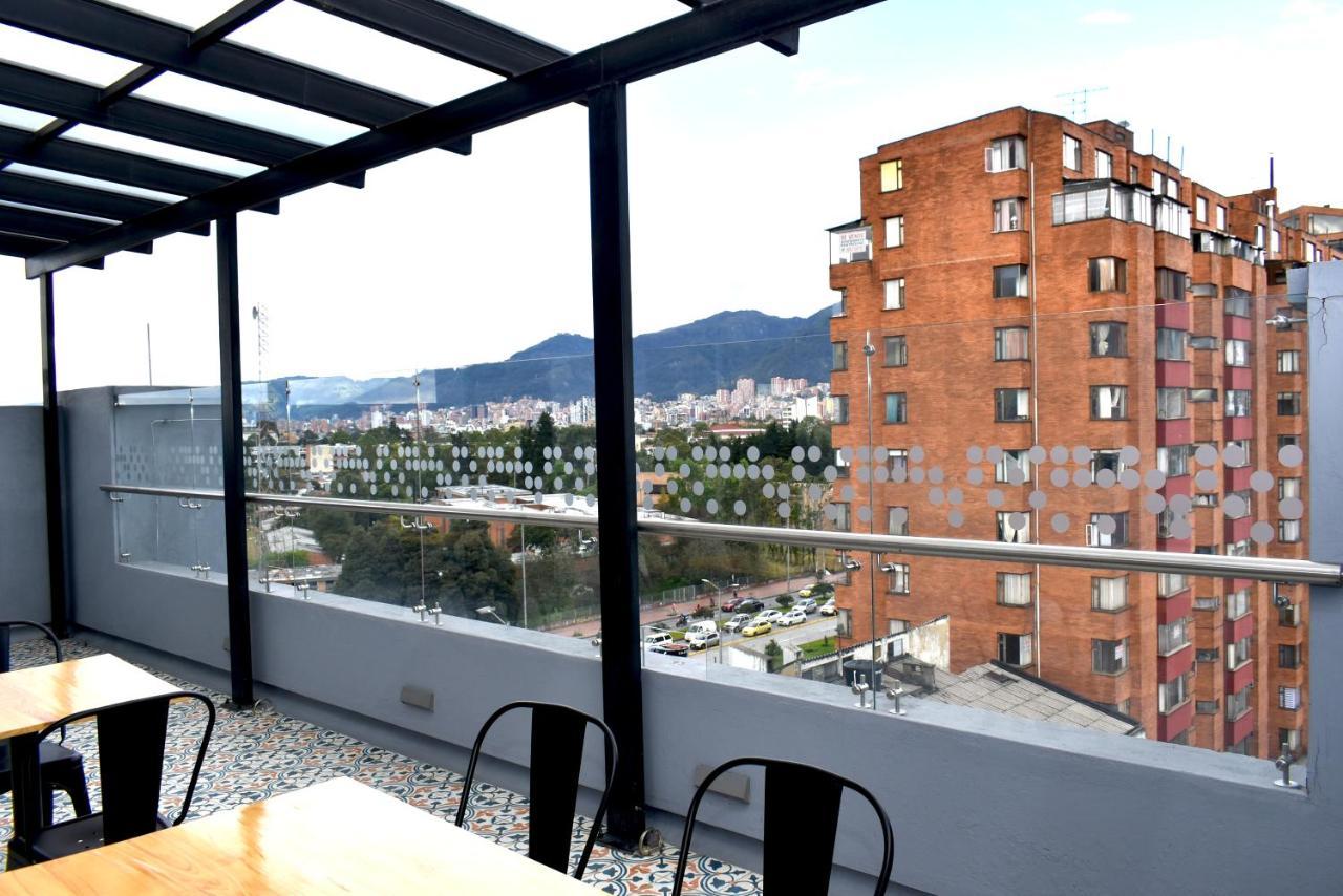 Em Hotel Corferias Embajada Americana Богота Екстериор снимка